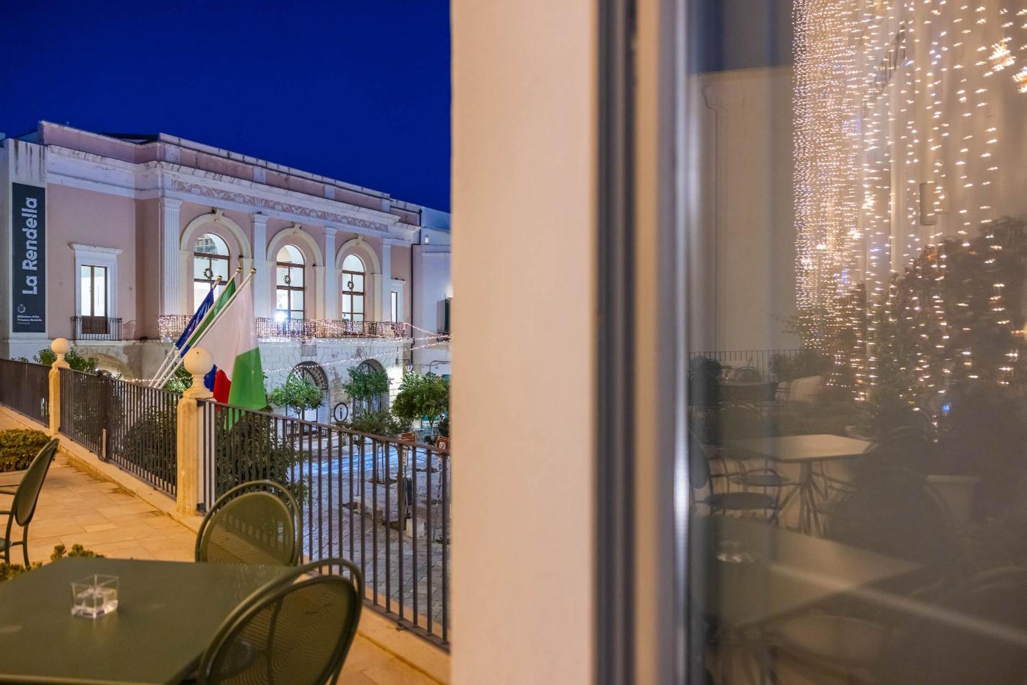 Palazzo Indelli Hotel Monopoli Buitenkant foto