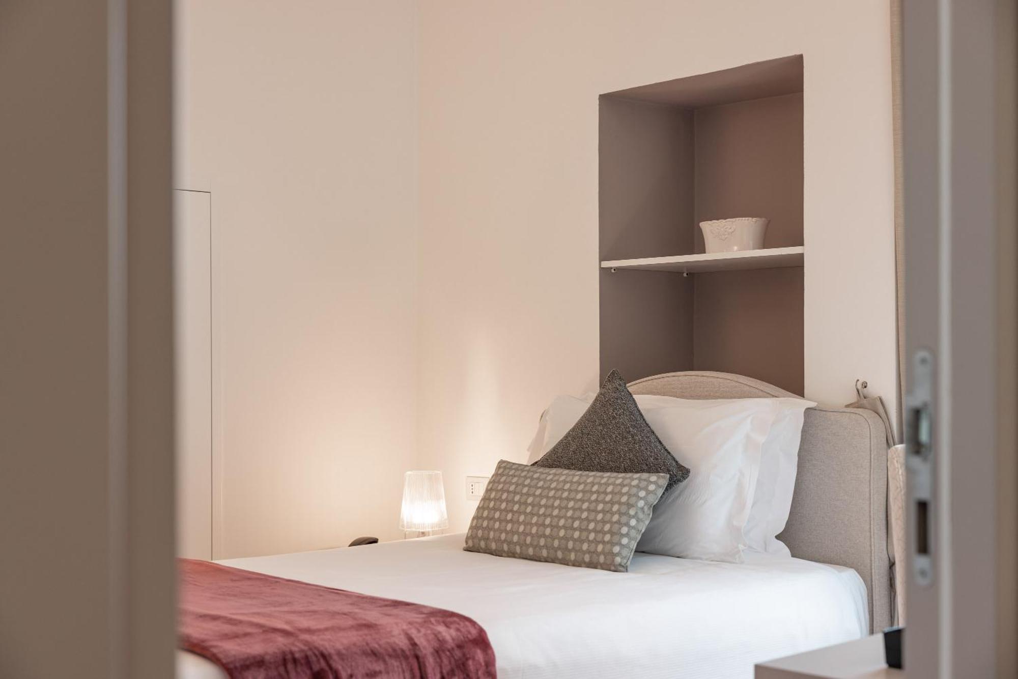 Palazzo Indelli Hotel Monopoli Buitenkant foto