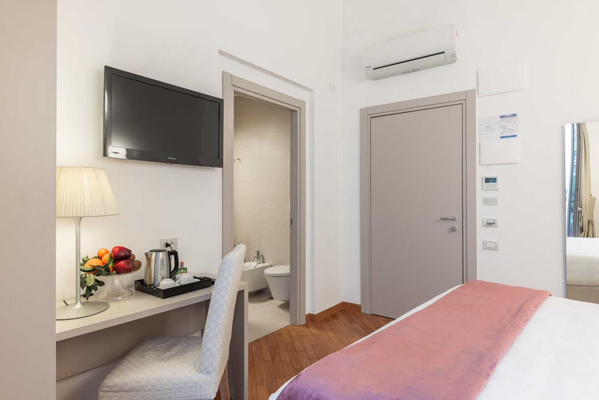 Palazzo Indelli Hotel Monopoli Buitenkant foto